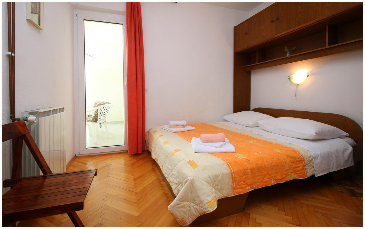 Apartments Huljev Primosten Bagian luar foto
